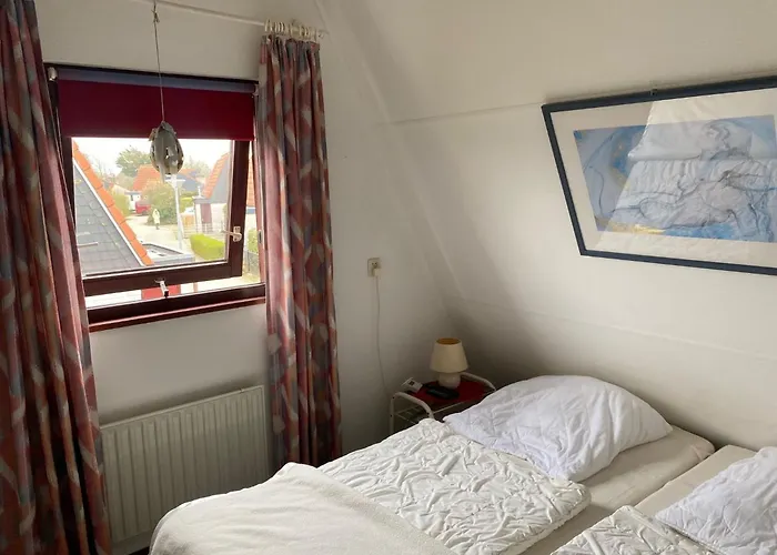 Mit Gepflegtem Garten In By Interhome Casa de Férias