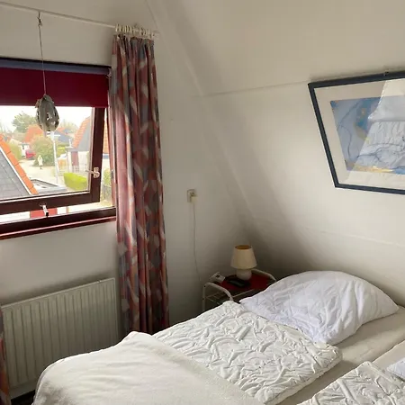 Mit Gepflegtem Garten In By Interhome Feriehus