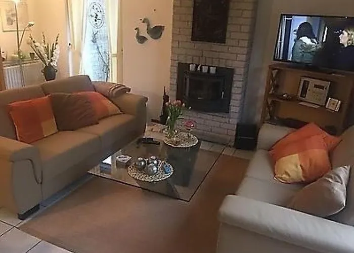 بيت للعطل Mit Gepflegtem Garten In By Interhome جوليانادورب